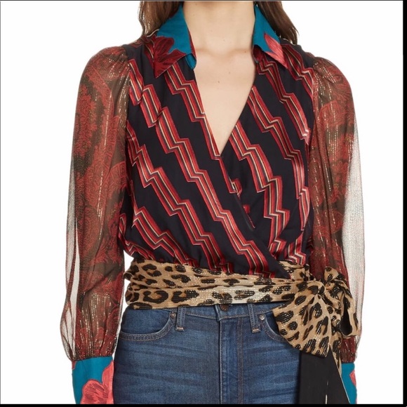 Alice + Olivia Tops - Alice + Olivia omega blouson xs
